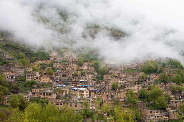 روستای Masuleh در غبار ایران شرق میانه