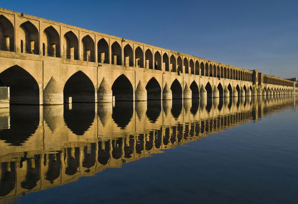 پل الله وریدی خان که بیشتر به عنوان سی-او-پلی در اصفهان ایران شناخته می شود