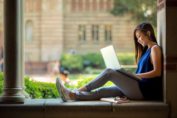 شیوه زندگی کالج دانشجویی پردیس زندگی مطالعه تحقیقات خواندن نوشتن تکنولوژی
