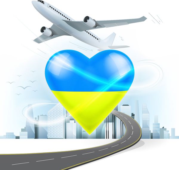 مفهوم سفر و حمل و نقل با پرچم اوکراین در قلب