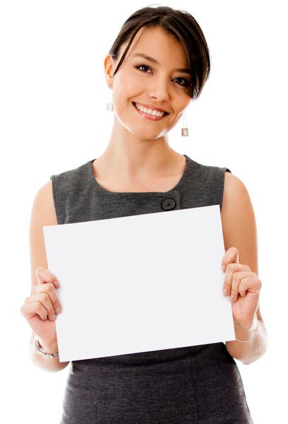 زن کسب و کار داشتن یک بنر جدا شده بر روی زمینه سفید