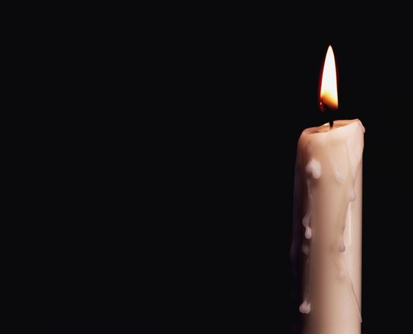 سوزاندن شمع بیش از سیاه جدا نیست فقط به صورت سیاه و سفید می شود
