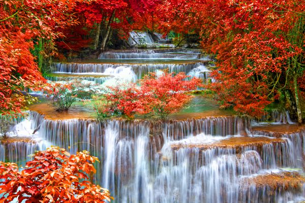 آبشار جنگل جنگل عمیق عمیق آبشار هوی مائ کیمین در استان کانچانابوری تایلند