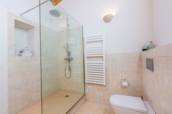 مجارستان بالوریک حمام خانه حمام در جزایر بالئاری معماری مدیترانه از میرورکا