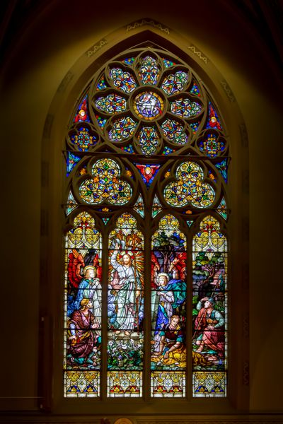 سنت لوئیس ایالات متحده مارس 11 شیشه ای از قیام مسیح در کلیسای سنت جان نپوموک در تاریخ 11 مارس 2015 رنگ آمیزی شده است St John Nepomuk قدیمی ترین کلیسای کاتولیک رومی چک در ایالات متحده است