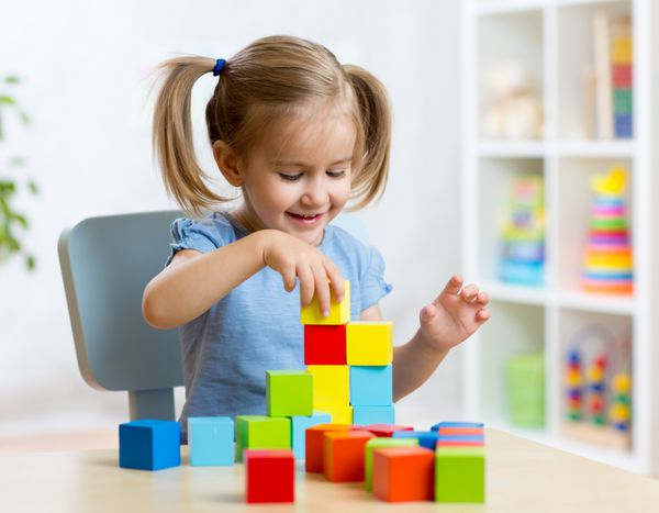 اسباب بازی های کودکان کودک در خانه یا مهد کودک