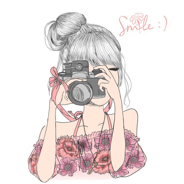 دست کشیده شده زیبا دختر زیبا در لباس های گل با دوربین در دست او تصویر بردار