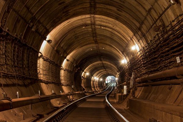 تونل مترو کیف اوکراین کیف اوکراین