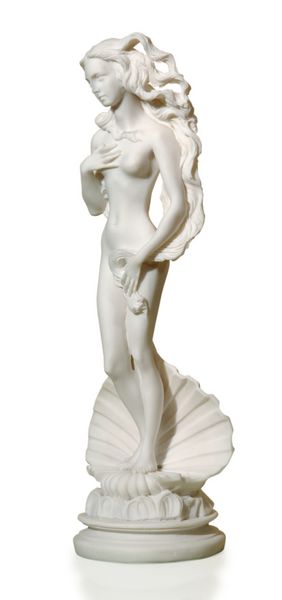مجسمه گچ در مورد یک زن در سبک کلاسیک