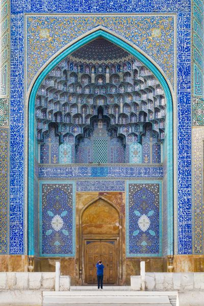 هنر مسجد امام یا مسجد شاه در میدان نضجان اصفهان ایران از سال 1611