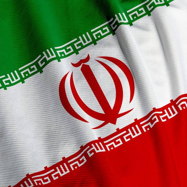 نزدیک پرچم ایران تصویر مربع