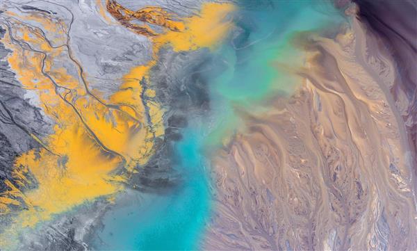 نقشه رنگی جهان شامل دریا و خشکی