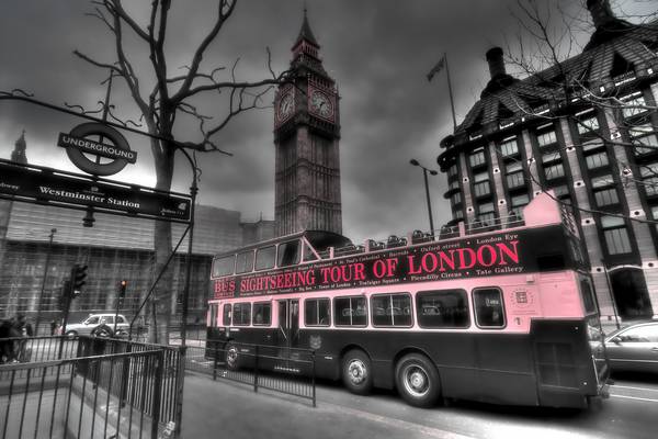 پوستر دیواری سه بعدی اتوبوس در لندن سیاه سفید