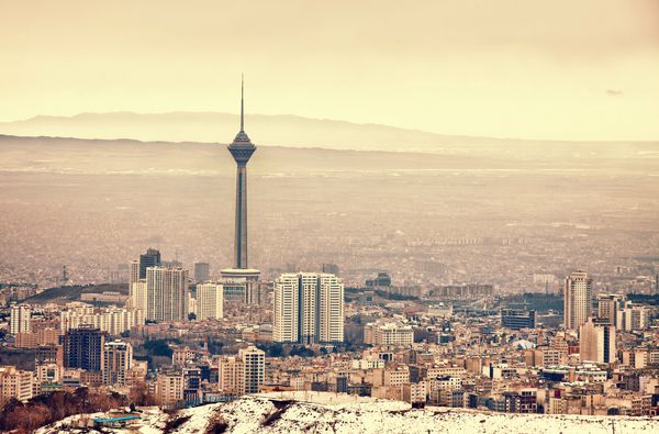 افق تهران با منظره پانوراما از شهر