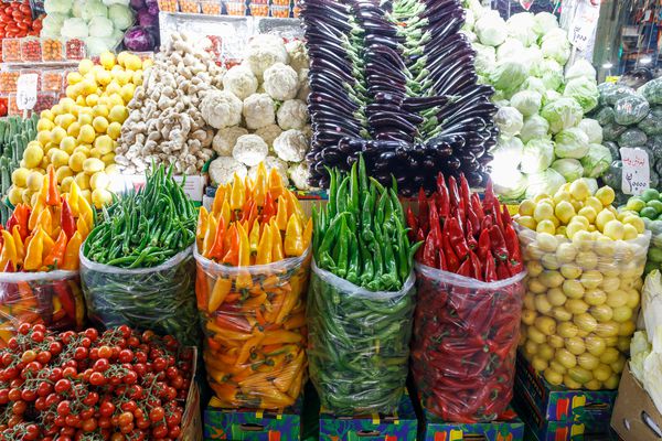 جمهوری اسلامی ایران 3 مارس 2018 بازار تهران اقلام خانگی یا میوه سبزیجات فروشی برای فروش