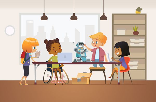 دختر معلول آفریقایی آمریکایی در ویلچر و سایر کودکانی که در کنار میز با لپ تاپ و روبات ایستاده اند و برای آموزش برنامه نویسی در حال کار روی پروژه مدرسه هستند مفهوم گنجاندن در مدرسه
