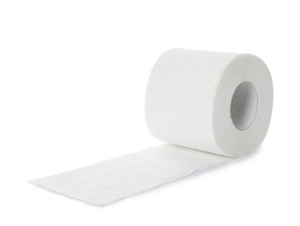 رول کاغذ توالت بر روی زمینه سفید
