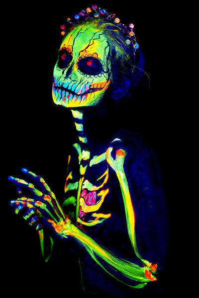 نقاشی UV بدن بدن از اسکلت زن هالووین