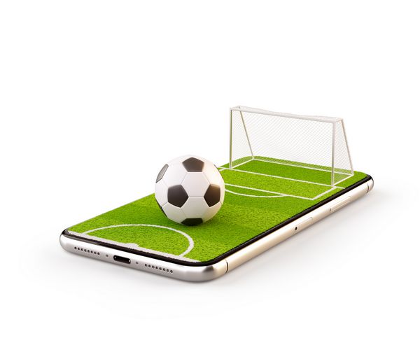 تصویر غیر معمول 3D از یک زمین فوتبال و توپ فوتبال در صفحه گوشی های هوشمند مفهوم آنلاین تماشای فوتبال و شرط بندی جدا شده