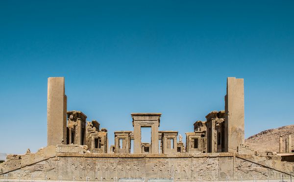تخت جمشید پایتخت هخامنشی و کوروش در شیراز ایران ایران