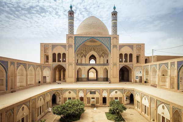 کاشان اصفهان ایران ممکن است 21st 21 نمای چشمگیر از مسجد آقا بزرگ و حیاط