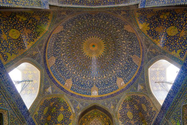 مسجد شاه در میدان نقش جهان اصفهان اصفهان در ژانویه سال 2019 گرفته شده در hdr