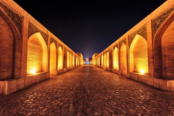 پل خواجو شب در اصفهان ایران در ژانویه سال 2019 گرفته شده در hdr