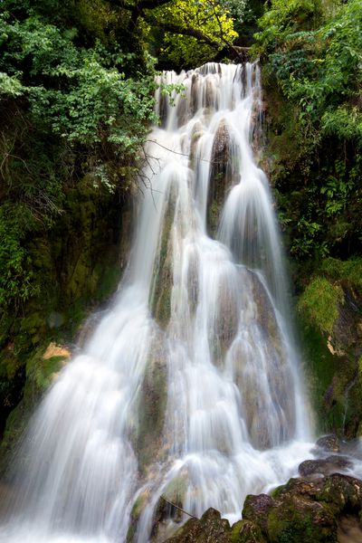 آبشارهای Krushuna amp x27؛ s واقع در بلغارستان طولانی ترین آبشار آبشار در شبه جزیره بالکان هستند