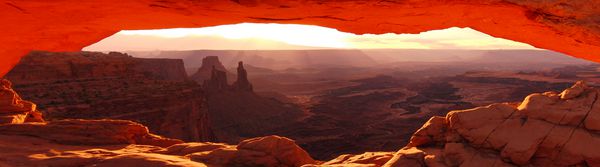 Canyonlands 01 Mesa Arch Sunrise Panorama Utah