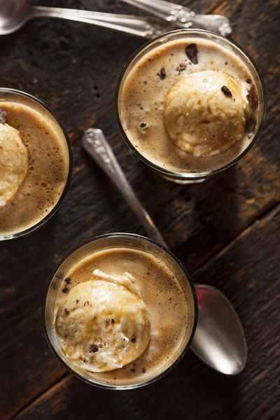 Affogato خانگی با بستنی و قهوه