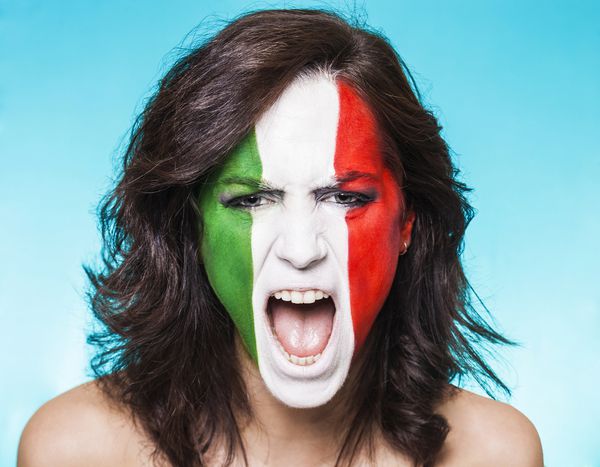 فریاد حامی ایتالیایی زیبا و ناامید