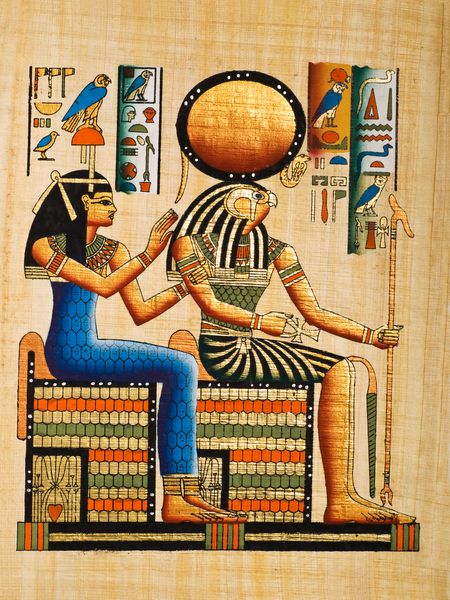 پاپیروس که خدایان Re-Harakhte و Hathor را نشان می دهد کپی از یک نقاشی از مقبره نفتراریس در طیب مصر