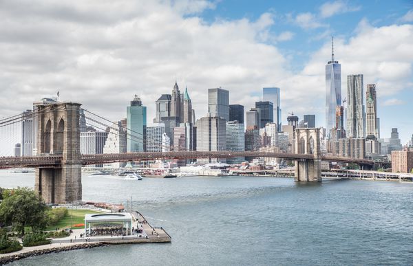 نمای پل بروکلین و افق منهتن مرکز شهر نیویورک عکاسی از پل منهتن