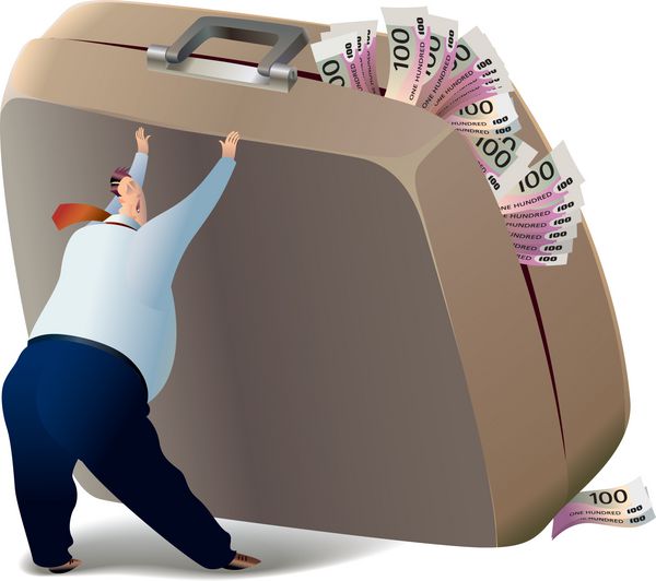 تاجر در تلاش است چمدان را که پر از پول است بلند کند