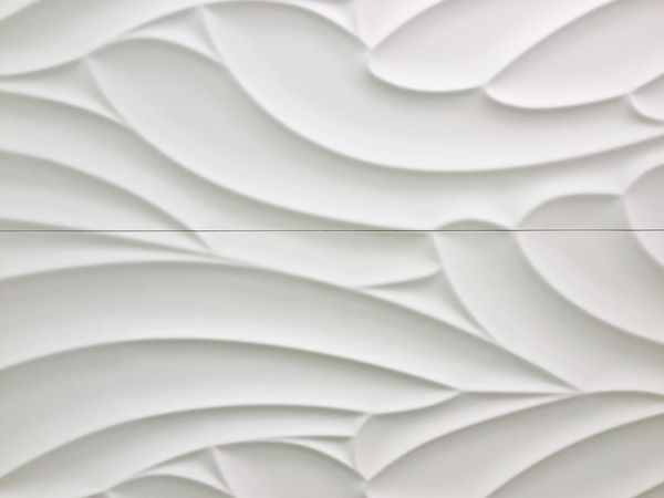 بافت بدون درز سفید پس زمینه موج دار دکوراسیون داخلی دیوار الگوی پانل دیواری داخلی سه بعدی پس زمینه سفید امواج انتزاعی