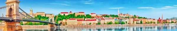 نمای پانوراما به یکی از زیباترین شهرهای اروپا بوداپست کنار شهر بودا بوداپست مجارستان