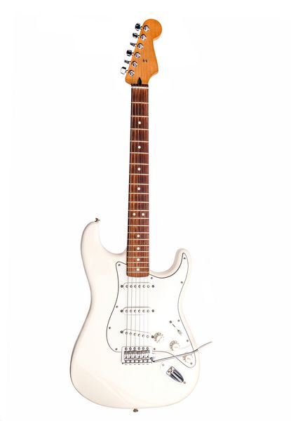 گیتار برقی سفید بر روی زمینه سفید جدا شده است