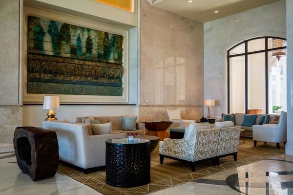 ابوظبی تابستان 2016 هتل لوکس و مدرن روشن و مدرن Resort Island Resis Saadiyat Island محل دفتر و ناهار خوری