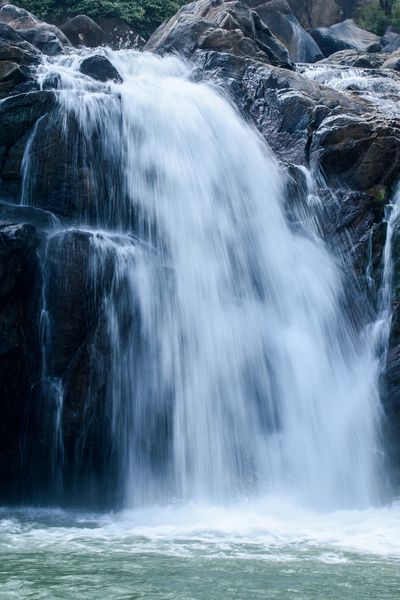 آبشار هوندرو آبشار است که در ولسوالی رانچی در ایالت هند جارکند قرار دارد این 34مین آبشار مرتفع در هند است