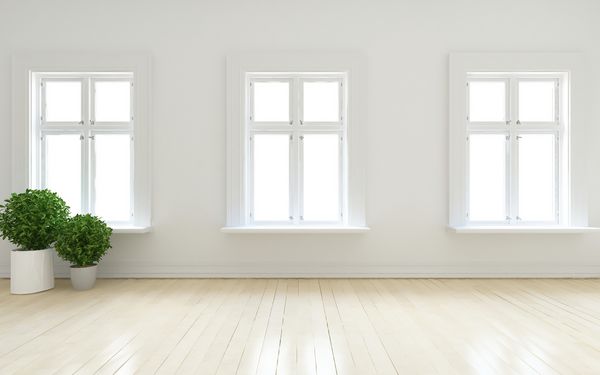 فضای داخلی اتاق اسکاندیناوی خالی سفید با کف چوبی پرنعمت و سه پنجره فضای داخلی خانه تصویر سه بعدی
