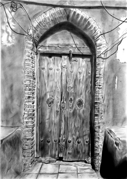 کلبه تابلو نقاشی سیاه قلم از درب خانه قدیمی در ایران