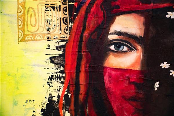 نقاشی دختر ایرانی با شال قرمز