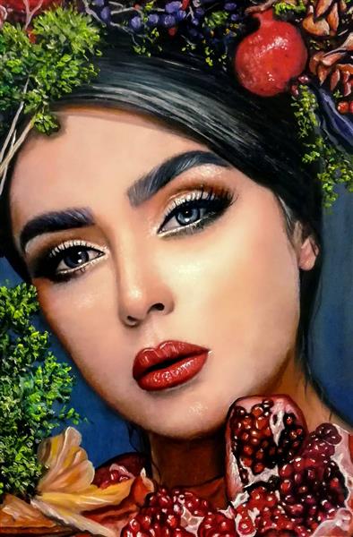پرتره زیبای دختر ایرانی آرایش شده با میوه ها و گل