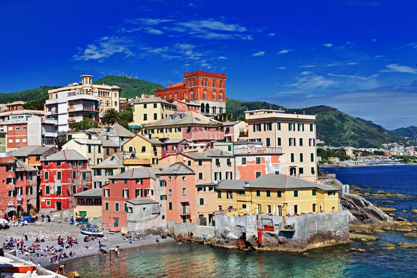 سریال های رنگارنگ ایتالیا Genova Liguria