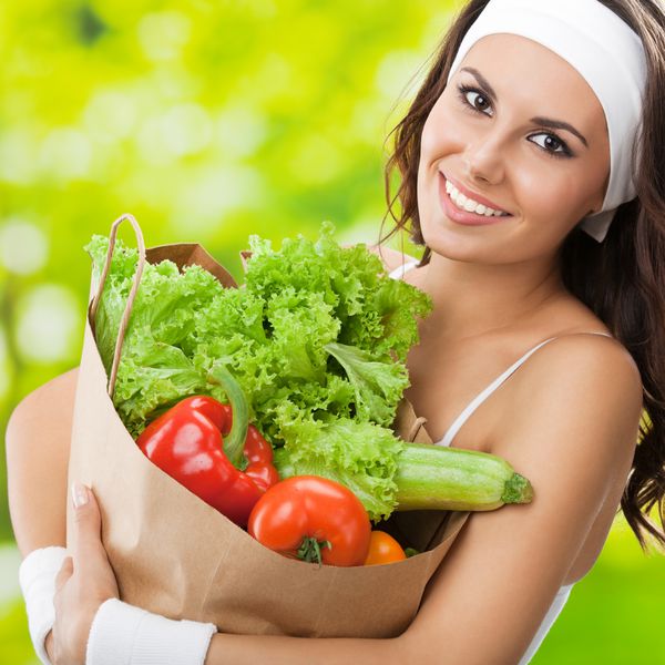 زن در تناسب اندام با غذای گیاهی
