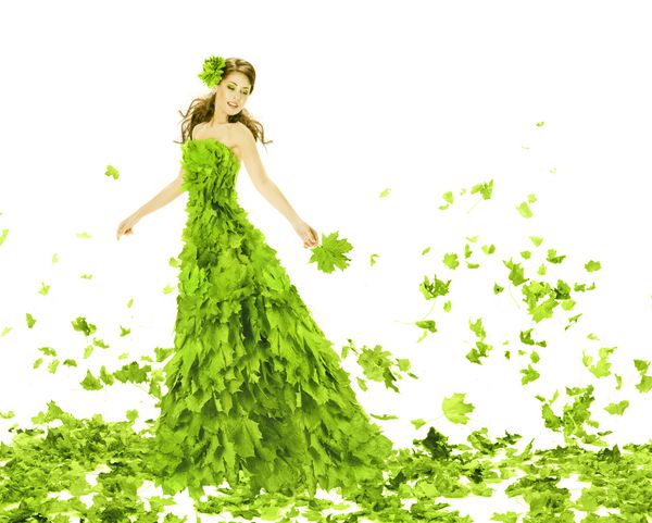 زیبایی فانتزی زن مد در لباس برگهای سبز لباس تابستانی