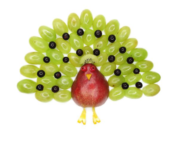 شکل میوه طاووس دسر کودک خلاق