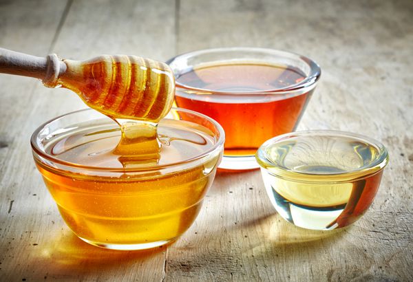 انواع مختلفی از عسل