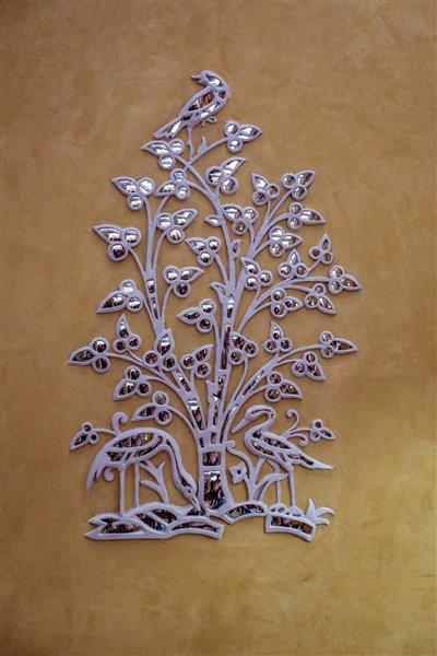 گل برجسته هنر طراحی دیوار و نقوش زیبای اسلیمی و ایرانی در معماری قدیم و باستانی