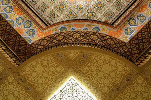 سقف هنر طراحی و نقوش زیبای اسلیمی و ایرانی در معماری قدیم و باستانی